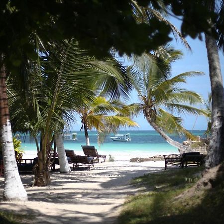 Coconut Village Beach Resort เดียนีบีช ภายนอก รูปภาพ